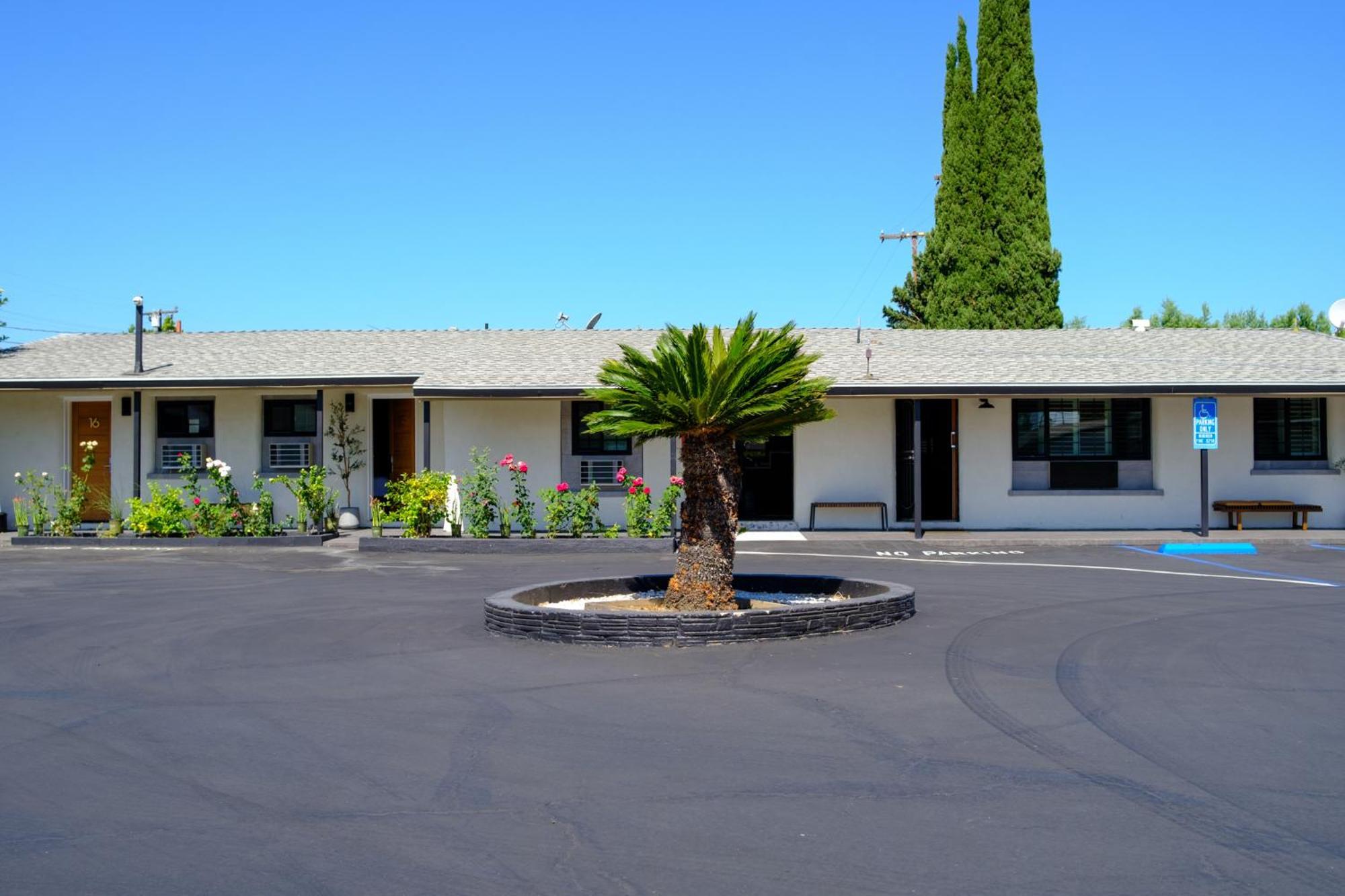 Adobe Inn モントレー・パーク エクステリア 写真