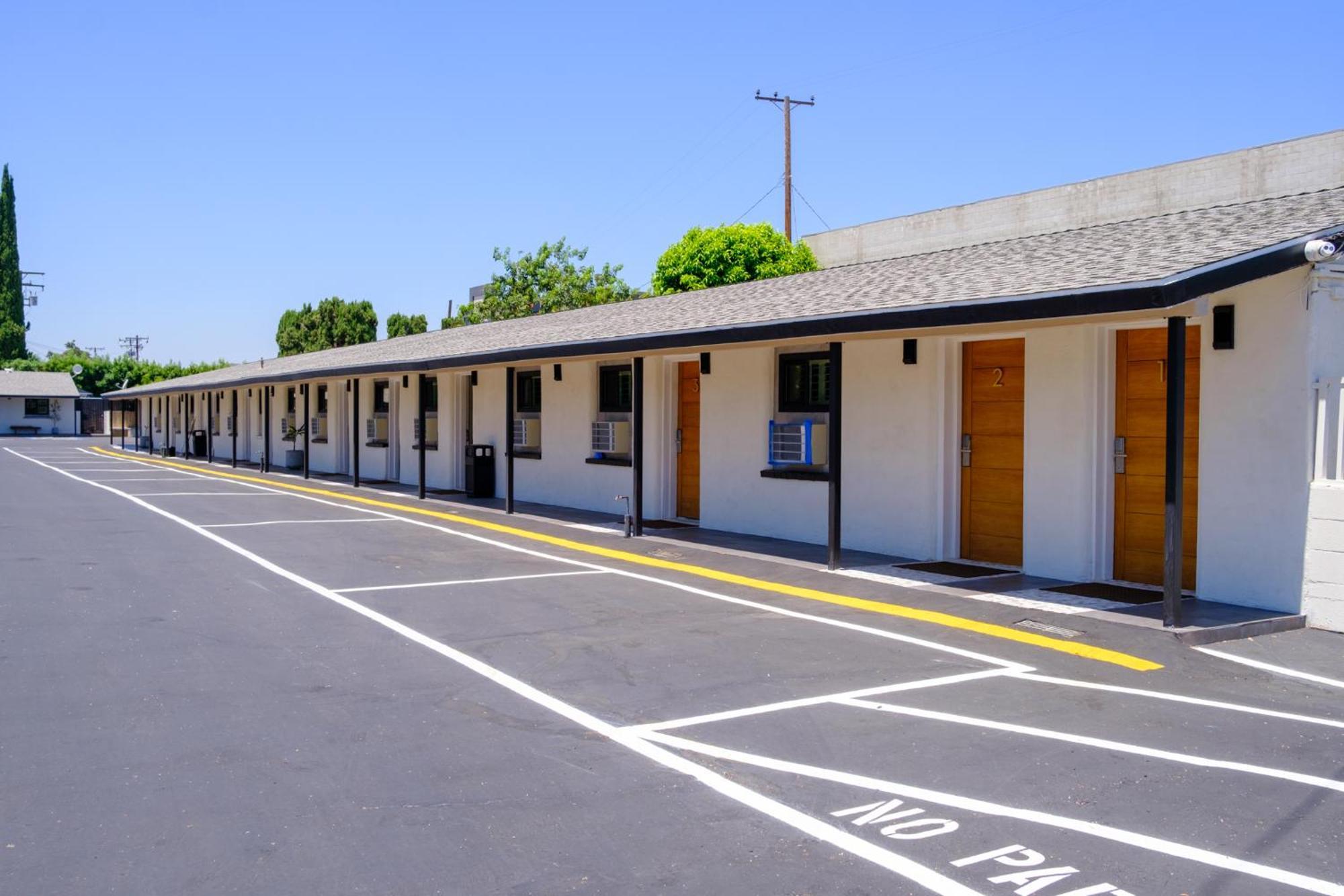 Adobe Inn モントレー・パーク エクステリア 写真